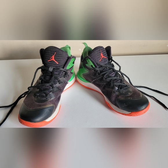 Air Jordan Super.Fly 3 GS - Picture 3 of 9